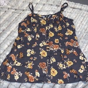 Torrid floral sleeveless tank size 1